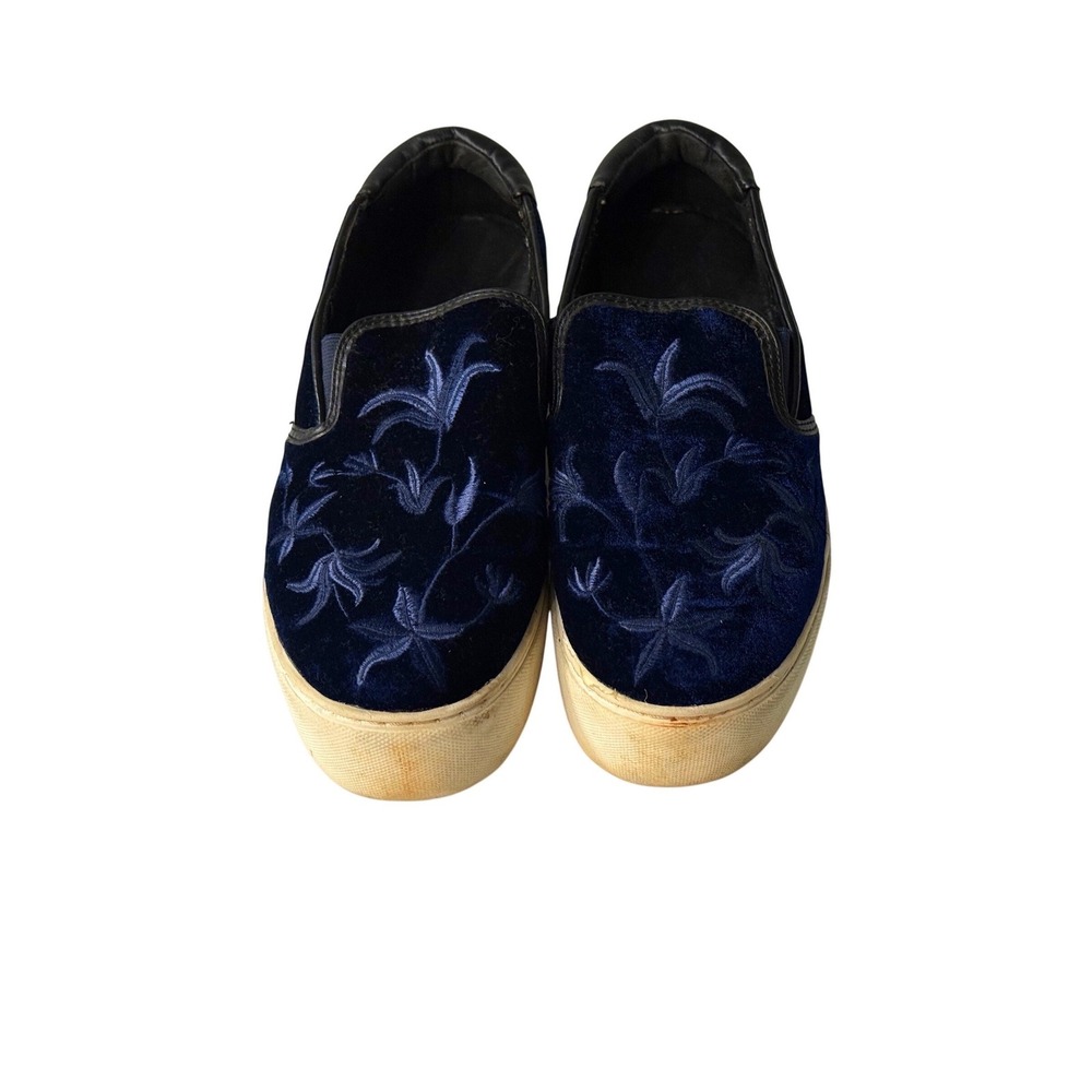 Kenneth Cole Alesy Navy Blue Velvet Floral Embroidered Platform SlipOn Shoes 8.5